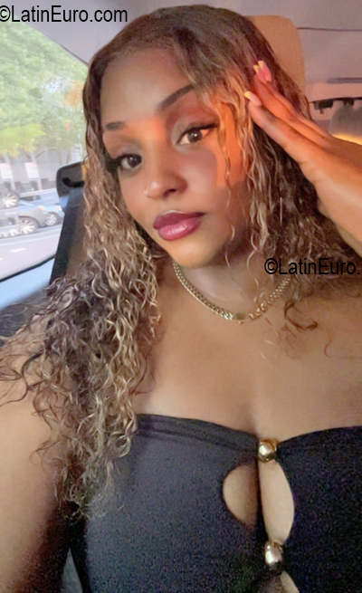 Date this passionate United States girl Katherine from New York US25827